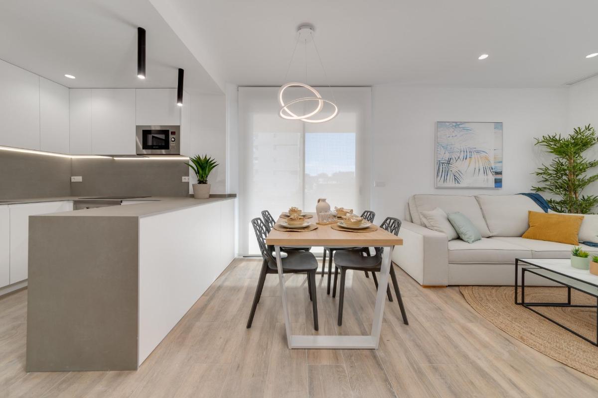 Apartment à Los Arenales Del Sol, Alicante, Espagne 2 chambres, 117 m2 No. 96641