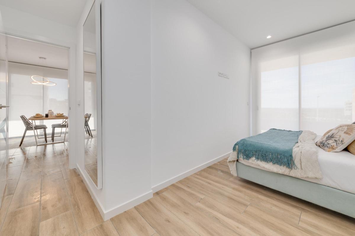 Apartment à Los Arenales Del Sol, Alicante, Espagne 2 chambres, 117 m2 No. 96641