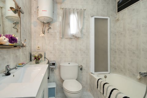 Casa adosada en venta Madrid, España 4 dormitorios, 225 m2 No. 117554 - foto 26