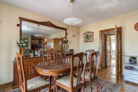 Casa adosada en venta Madrid, España 4 dormitorios, 225 m2 No. 117554 - foto 17