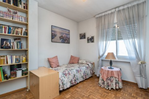 Casa adosada en venta Madrid, España 4 dormitorios, 225 m2 No. 117554 - foto 21