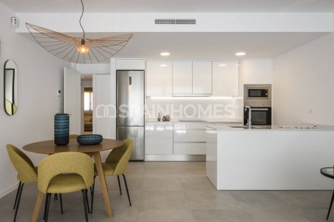 Lägenhet till salu Orihuela, Alicante, Spanien 3 sovrum, 90 kvm. Nr. 48823 - foto 18