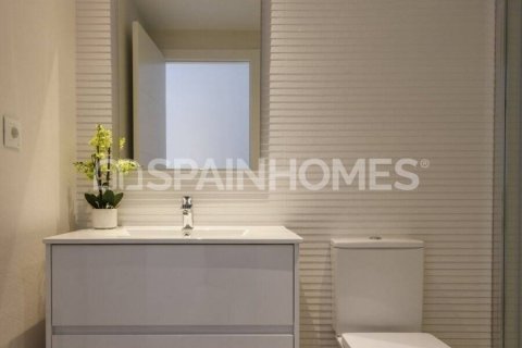 Lägenhet till salu Orihuela, Alicante, Spanien 3 sovrum, 90 kvm. Nr. 48823 - foto 28