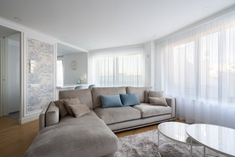 Apartamento en venta Valencia, València, España 3 dormitorios, 148 m2 No. 97862 - foto 3