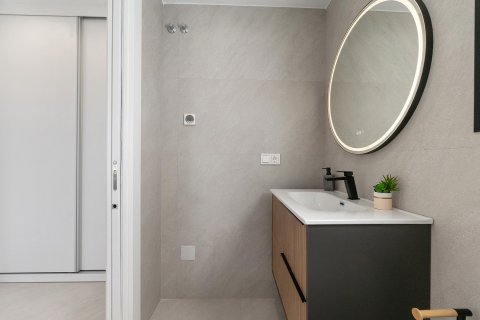 Huvila myytävänä Alicante, Espanja, 5 makuuhuonetta, 136 m2 No. 98478 - kuva 18