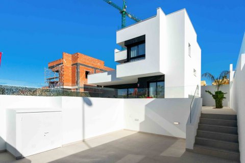 Villa till salu Alicante, Spanien 5 sovrum, 136 kvm. Nr. 98478 - foto 24
