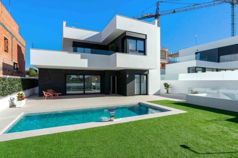 Villa till salu Alicante, Spanien 5 sovrum, 136 kvm. Nr. 98478 - foto 1