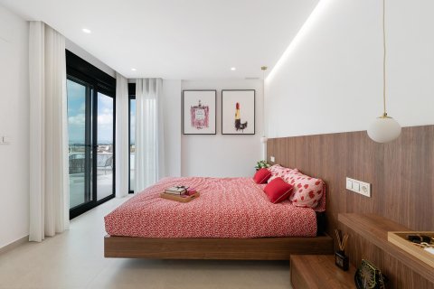 Huvila myytävänä Alicante, Espanja, 5 makuuhuonetta, 136 m2 No. 98478 - kuva 11