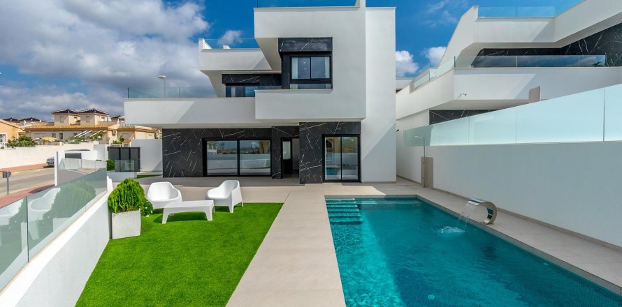 Huvila Alicante, Espanja 5 makuuhuonetta, 136 m2 No. 98478