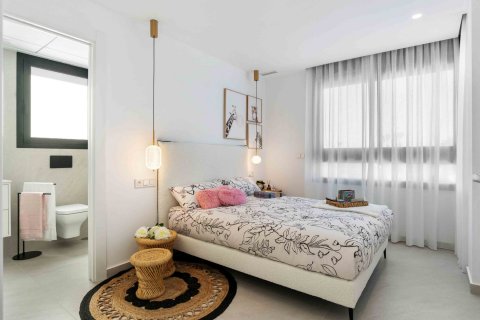 Villa till salu Alicante, Spanien 5 sovrum, 136 kvm. Nr. 98478 - foto 12