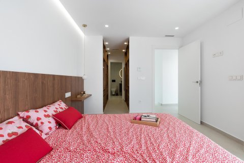 Huvila myytävänä Alicante, Espanja, 5 makuuhuonetta, 136 m2 No. 98478 - kuva 12