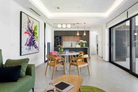 Villa till salu Alicante, Spanien 5 sovrum, 136 kvm. Nr. 98478 - foto 2