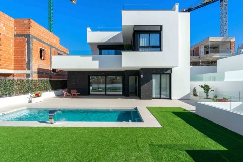 Villa till salu Alicante, Spanien 5 sovrum, 136 kvm. Nr. 98478 - foto 20