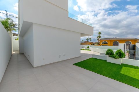 Huvila myytävänä Alicante, Espanja, 5 makuuhuonetta, 136 m2 No. 98478 - kuva 26