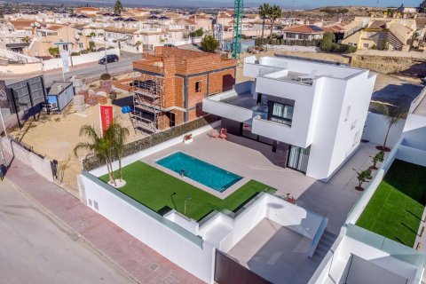 Villa till salu Alicante, Spanien 5 sovrum, 136 kvm. Nr. 98478 - foto 27