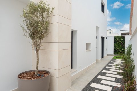 Hus till salu i San Pedro del Pinatar, Murcia, Spanien 3 sovrum, 230 kvm. Nr. 95423 - foto 4