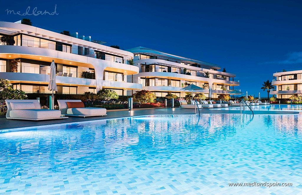 Apartment à Estepona, Malaga, Espagne 3 chambres, 143 m2 No. 105180