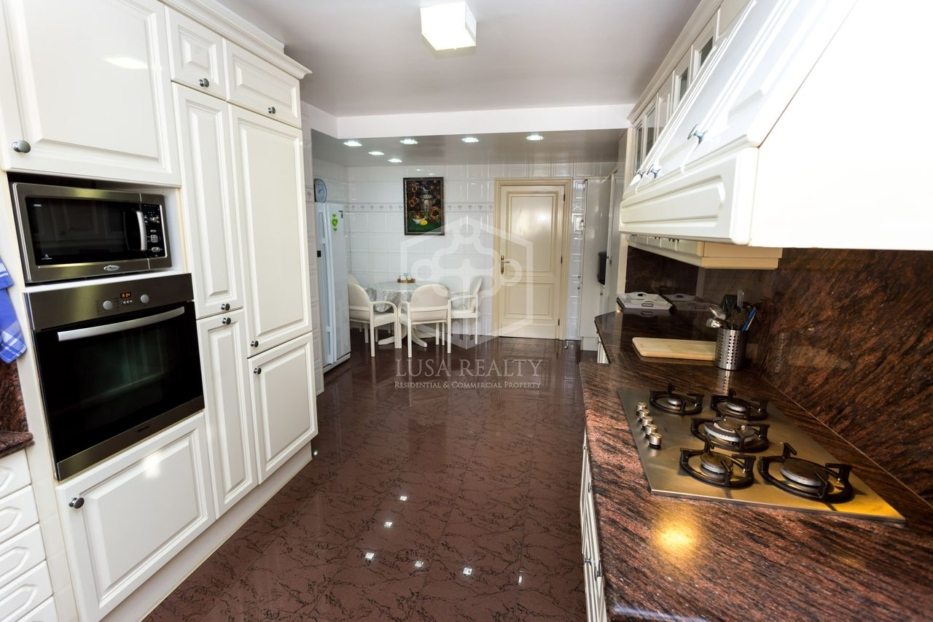 Townhouse à Gava, Barcelona, Espagne 6 chambres, 500 m2 No. 98837