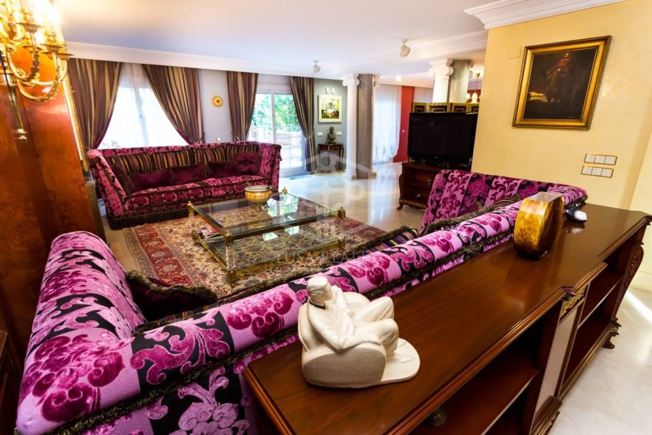 Townhouse à Gava, Barcelona, Espagne 6 chambres, 500 m2 No. 98837