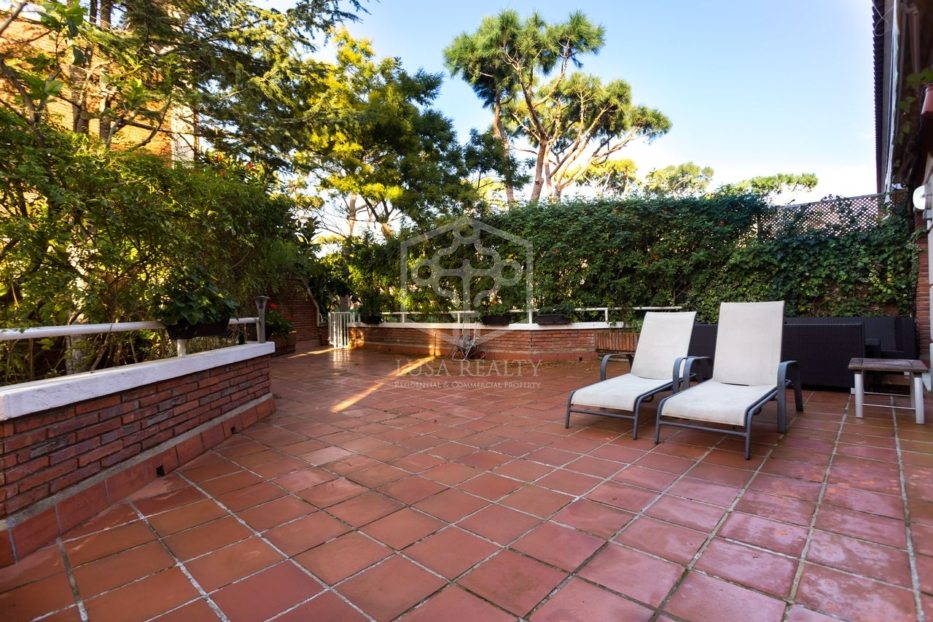 Townhouse à Gava, Barcelona, Espagne 6 chambres, 500 m2 No. 98837