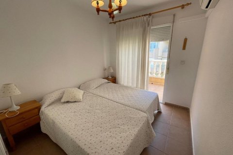 Продажа дома в Гуардамар-дель-Сегура, Аликанте, Испания 4 спальни, 197м2 №113105 - фото 16