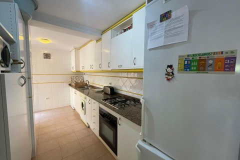 Продажа дома в Гуардамар-дель-Сегура, Аликанте, Испания 4 спальни, 197м2 №113105 - фото 7