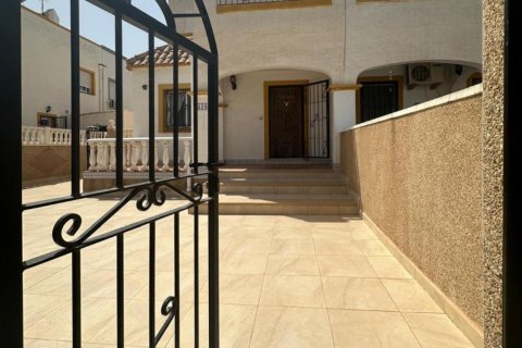Paritalo myytävänä Alicante, Espanja, 2 makuuhuonetta, 83 m2 No. 113103 - kuva 2