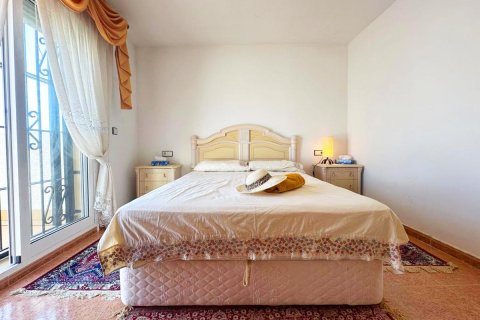 Paritalo myytävänä Alicante, Espanja, 2 makuuhuonetta, 83 m2 No. 113103 - kuva 22
