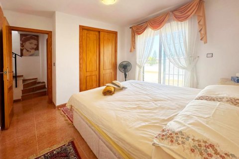 Paritalo myytävänä Alicante, Espanja, 2 makuuhuonetta, 83 m2 No. 113103 - kuva 21