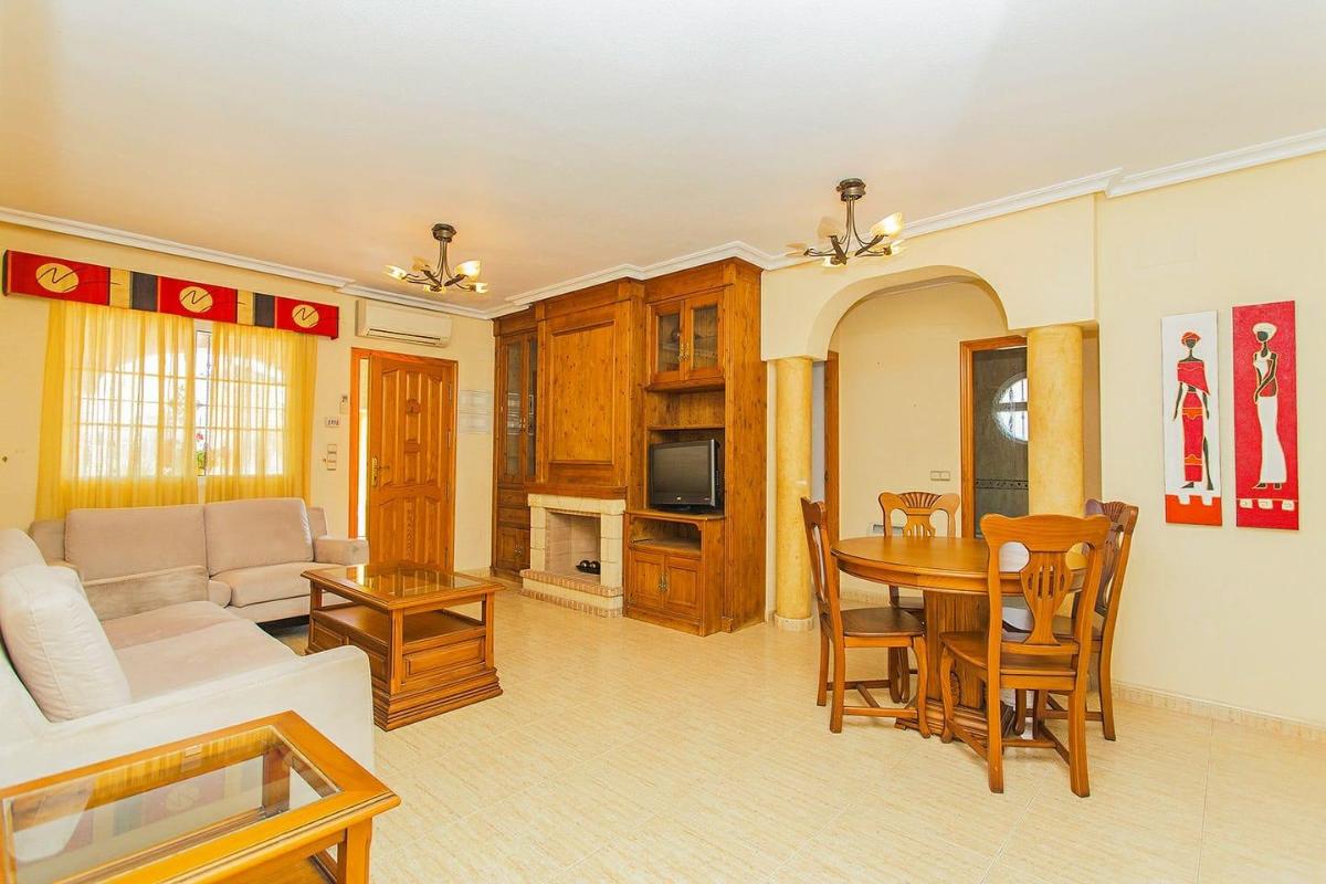 Villa en Guardamar del Segura, Alicante, España 3 dormitorios, 101 m2 No. 113106