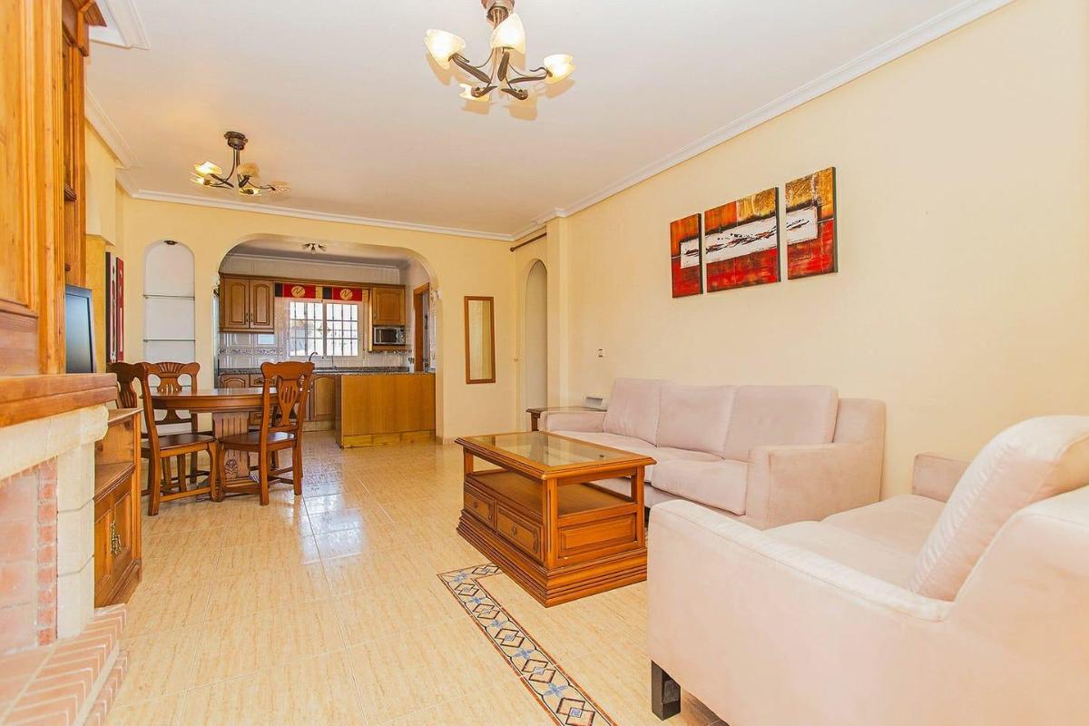 Villa en Guardamar del Segura, Alicante, España 3 dormitorios, 101 m2 No. 113106