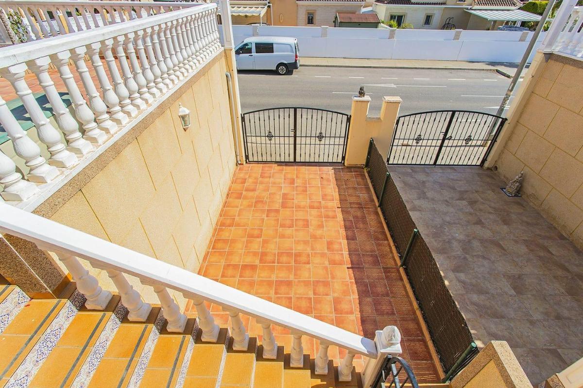 Villa en Guardamar del Segura, Alicante, España 3 dormitorios, 101 m2 No. 113106