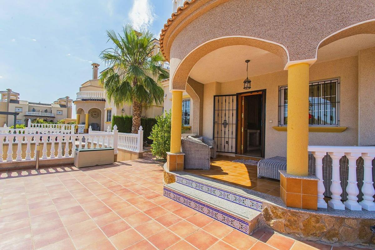 Villa en Guardamar del Segura, Alicante, España 3 dormitorios, 101 m2 No. 113106
