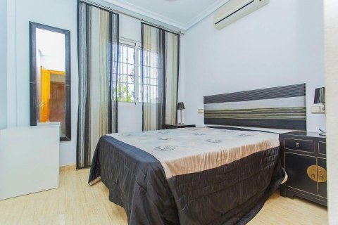 Huvila myytävänä Guardamar del Segura, Alicante, Espanja, 3 makuuhuonetta, 101 m2 No. 113106 - kuva 20
