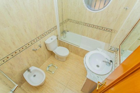 Huvila myytävänä Guardamar del Segura, Alicante, Espanja, 3 makuuhuonetta, 101 m2 No. 113106 - kuva 28