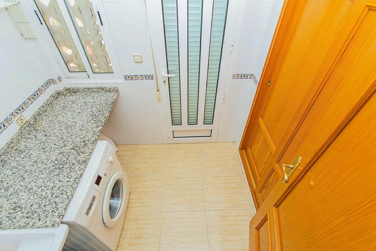 Villa en Guardamar del Segura, Alicante, España 3 dormitorios, 101 m2 No. 113106