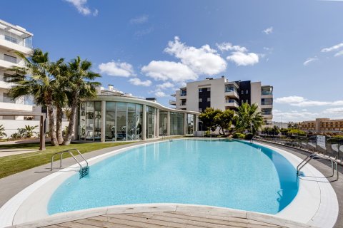 Apartment for sale Alicante, Spain 2 bedrooms, 70 sq.m. No. 115763 - photo 1
