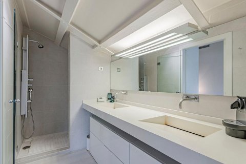 Apartment à vendre Barcelona, Espagne, 4 chambres, 202 m2 No. 49481 - photo 30