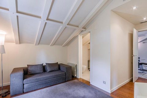 Apartment à vendre Barcelona, Espagne, 4 chambres, 202 m2 No. 49481 - photo 16