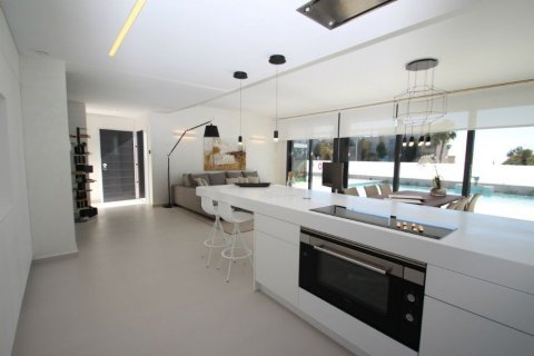 Villa for sale Dehesa De Campoamor, Alicante, Spain 4 bedrooms, 196 sq.m. No. 114190 - photo 22