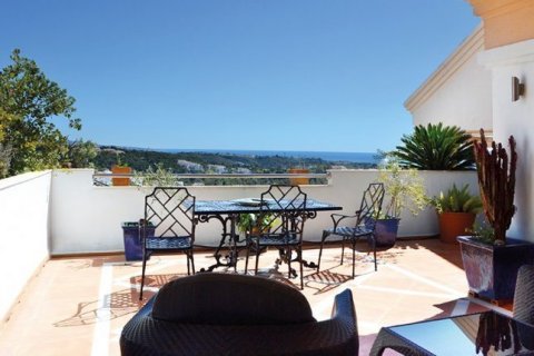 Apartamento en venta Nueva Andalucía, Málaga, España 3 dormitorios, 190 m2 No. 21744 - foto 1