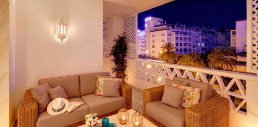 Apartment Puerto Banus, Malaga, Spain 2 bedrooms, 97 sq.m. No. 21509