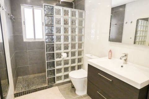 Villa till salu Ciudad Quesada, Alicante, Spanien 5 sovrum, 139 kvm. Nr. 114795 - foto 11
