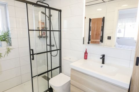 Villa till salu Ciudad Quesada, Alicante, Spanien 5 sovrum, 139 kvm. Nr. 114795 - foto 16