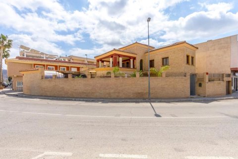 Продажа виллы Аликанте, Испания 3 спальни, 1м2 №112927 - фото 13