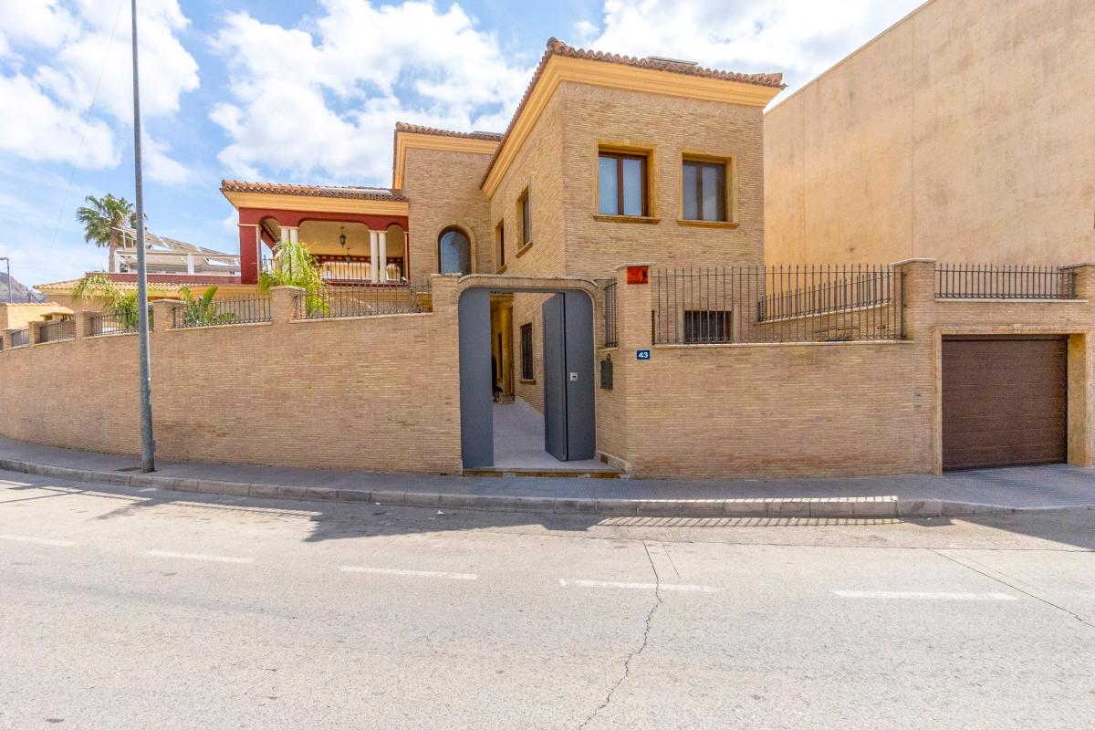 Villa en Alicante, España 3 dormitorios, 1 m2 No. 112927