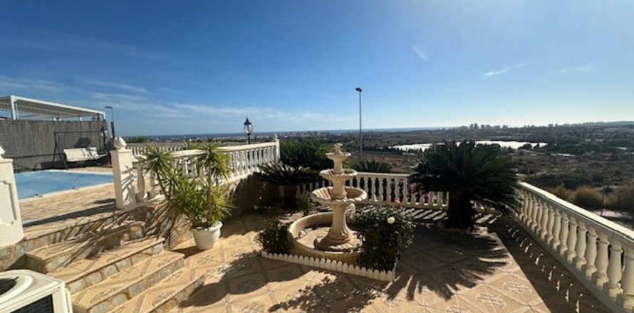 Villa El Campello, Alicante, Espagne 3 chambres, 109 m2 No. 112931
