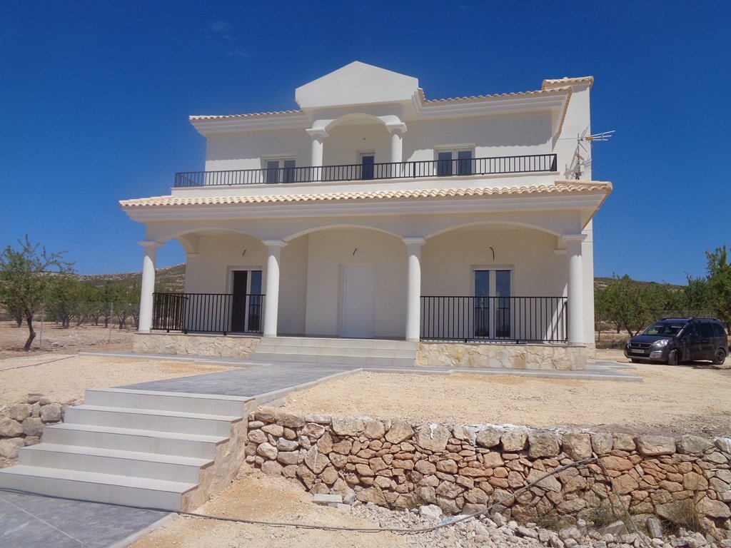 Villa a Pinoso, Alicante, Spagna 3 camere da letto, 163 mq. N° 87091