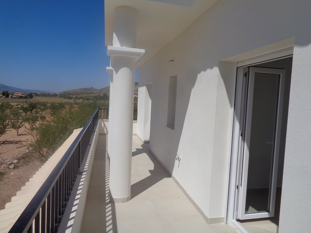 Villa a Pinoso, Alicante, Spagna 3 camere da letto, 163 mq. N° 87091