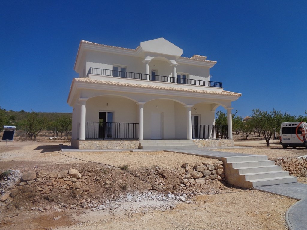 Villa a Pinoso, Alicante, Spagna 3 camere da letto, 163 mq. N° 87091